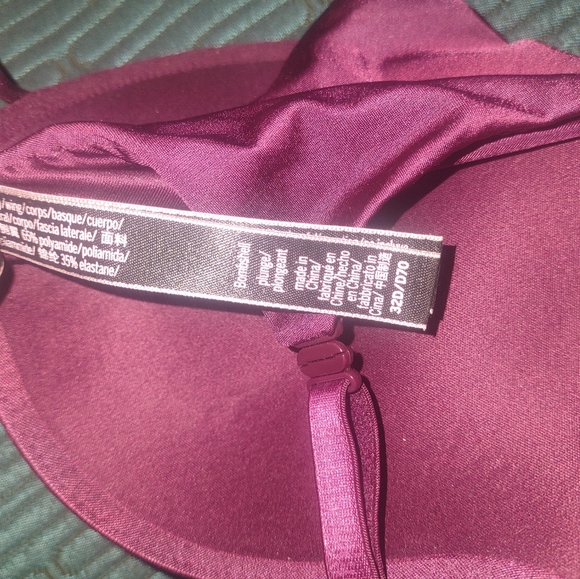 Victoria secret bombshell/plunge bras NWOT 2 for $40 - Picture 4 of 4